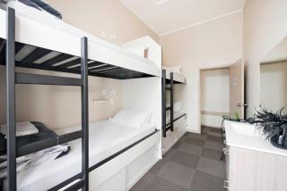 Bridge Backpackers - 1