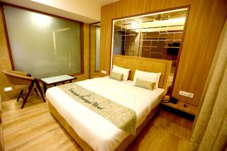 Silverador Boutique Hotel - Thane - 9
