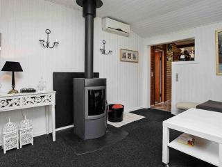 Three-Bedroom Holiday home in Blåvand 77 - Ho - 6