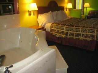 Sapphire Inn & Suites - 3