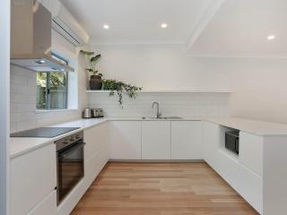 Byron Beachside 8 - 2