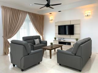 Langkawi Cozy Holiday Home at Bukit Indah by Zervin - 1