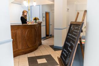 Chenal Hotel - Beauvais - 9