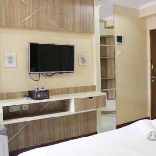 Minimalist Studio Gateway Apartement Ahmad Yani Cicadas By Travelio - Bandung - 7
