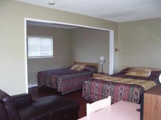 Beach Grove Motel - 1