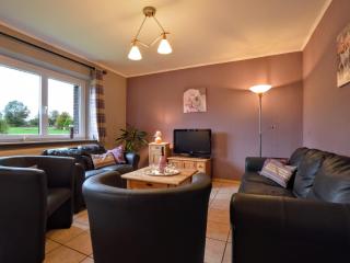 Alluring Holiday Home in Waimes with Garden - Waimes - 9