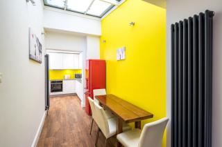 Stunning flat with garden in West London - 2