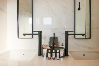 Phaedrus Living Seaside Luxury Flat Athina 109 - 2