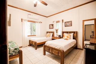 Falling Leaves Lodge - San Ignacio - 3