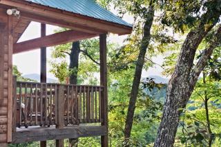 Above The Clouds Cabin - 7