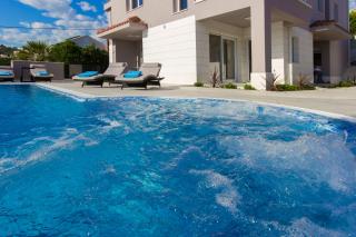 Villa Bareta - Trogir - 1