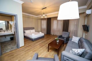 A Hotel Yerevan - Erevan - 0