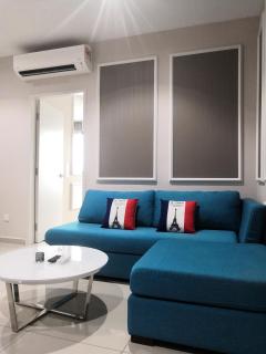 Dz Studio and Suite Parisien Tower i-City - 4