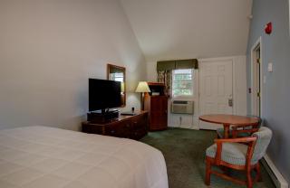 Terrace By The Sea - Ogunquit - 3