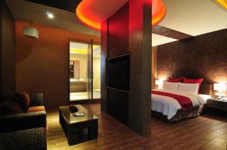 One + One Motel - 1