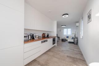 Bekina, stylish rooftop pool apartment - 8