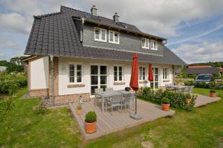 _GUTSHOFHAeUSER_ Pendorf - Ostseebad Sellin - 0