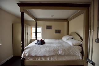 Spacious Apartment with Roof Terrace, near The Waterfront, Ipswich - 7