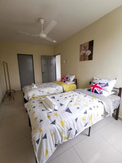 Ria Semi-D Homestay - Batu Kikir - 1