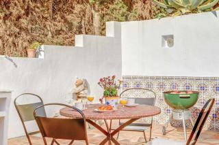 Private Heated Pool, Jacuzzi & 1225m2 garden in Villa Cipreses - Frigiliana - 3
