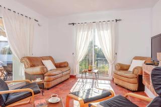 Private Heated Pool, Jacuzzi & 1225m2 garden in Villa Cipreses - Frigiliana - 2