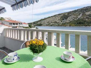 Apartments Miranda - Vinišće - 2