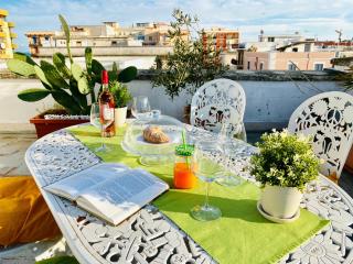 A DUE PASSI temporary apartment - Trani - 9