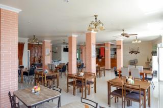 RedDoorz Plus Syariah @ Hotel Boulevard Luwuk - Luwuk - 2