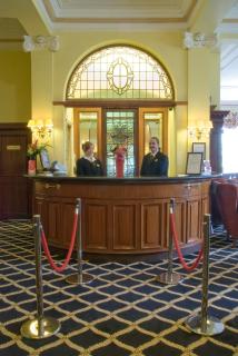 Prince Of Wales Hotel - 4