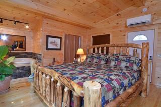 #820 Honeymoon Hideaway - Gatlinburg - 1