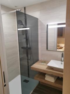 Logis Hotel Des Bains - 2