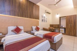 Rupam Hotel - Air Purified comfort - 9