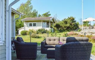 3 Bedroom Amazing Home In Höviksnäs - Höviksnäs - 2