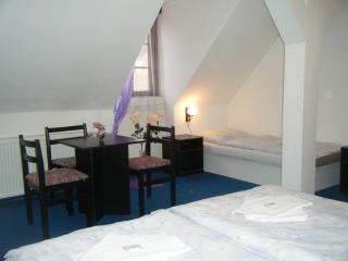 Hotel Parkán - 1