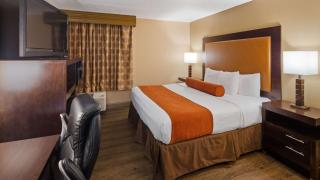 Best Western Crossroads of the Bluffs - 1