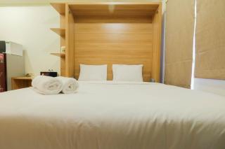 Modern Studio Apartment at 26th Floor Green Pramuka City By Travelio - 9
