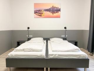 Dominik Panzió - Budapest - 8