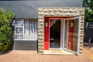 New Bali Guesthouse - Newcastle - 2