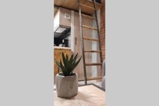 Cosy Industrial Style Little Home just 5minutes from Waterfront - Tessalónica - 9