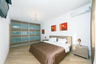 HouseHome - Kiev - 1