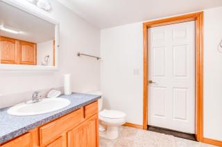 Spacious Seaside Home with an Ocean View - 4