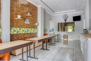 RedDoorz near Sindu Kusuma Edupark 2 - Yogyakarta - 8