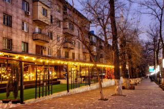 Lermontov семейные апартаменты в центре 干净舒适中央 - 0