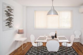 Two Bedroom Stylish Central Tavira Apartment. - 8