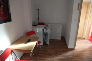 König-in - 8