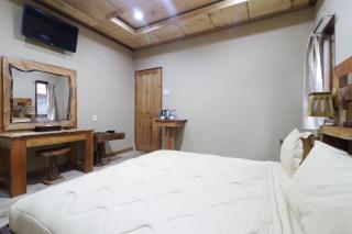 Alloyna Country Cottage Brastagi - Berastagi - 5