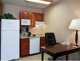 MainStay Suites Addison-Dallas - 2