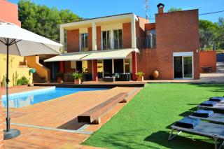 Villa Sitges Maria Sunny Oriented SW AC Confortable High Quality 5 star guest coments - 8