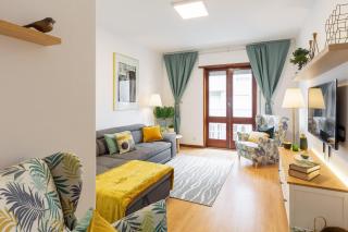 Host Wise - Deluxe Bright Flat with Netflix - Porto - 0