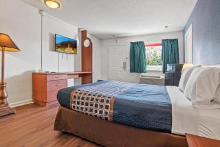 Economy Lodge Portsmouth - Portsmouth - 3